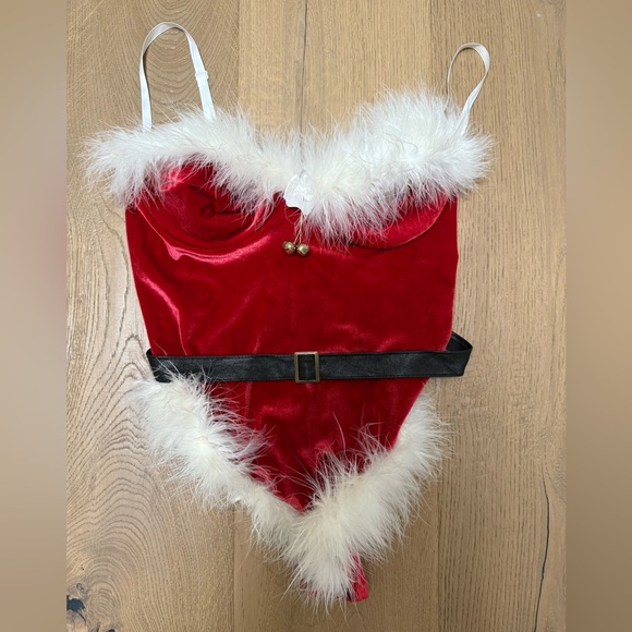 Frederick's of Hollywood Other - Vintage Christmas red velvet lingerie from Fredrick’s of Hollywood in size S